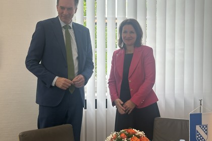 Arbeitsbesuch der Generalkonsulin Diana Popova in Kassel